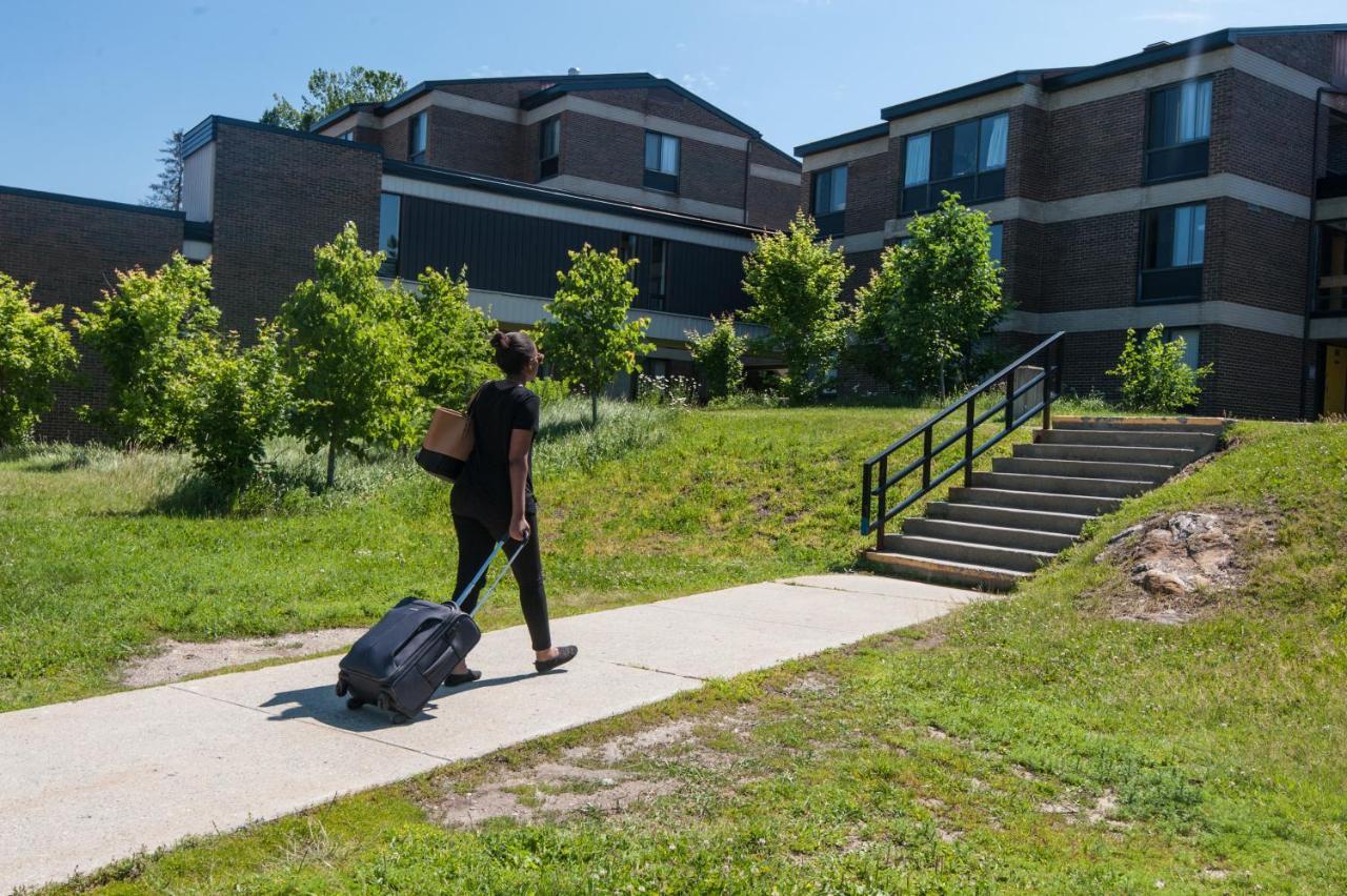 Au Campus 호텔 셔브룩 외부 사진