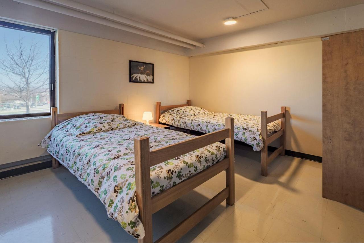 Au Campus 호텔 셔브룩 외부 사진